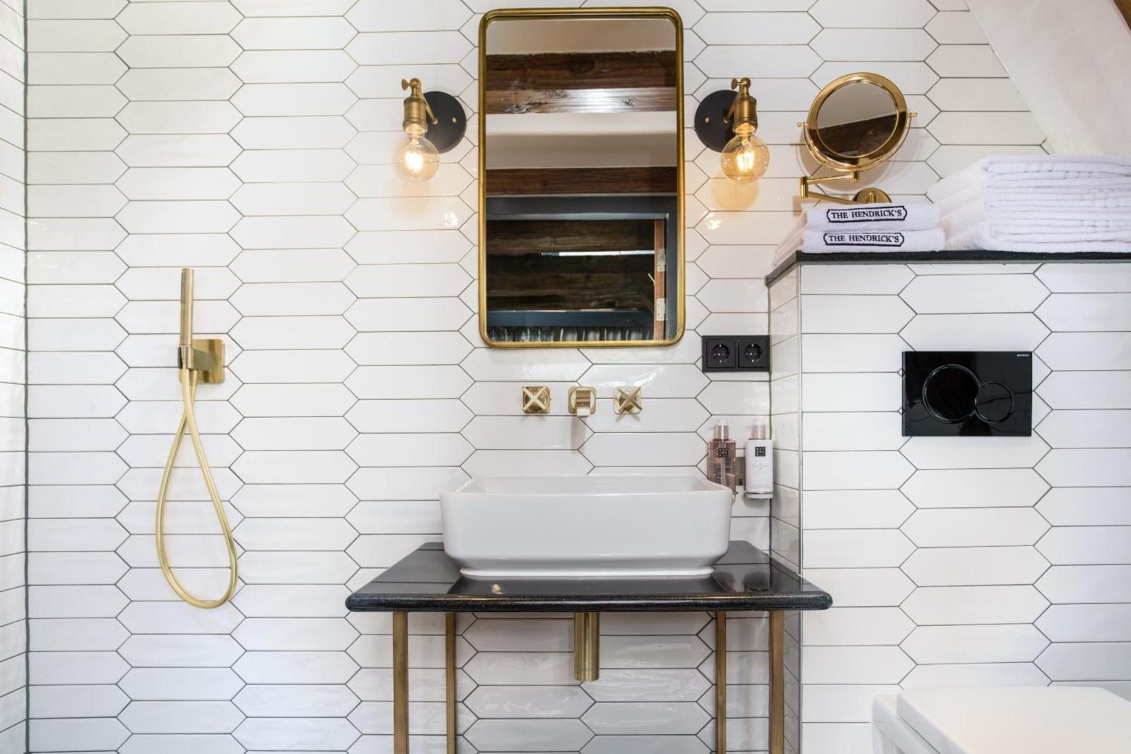 The Hendrick's Hotel — photo 7